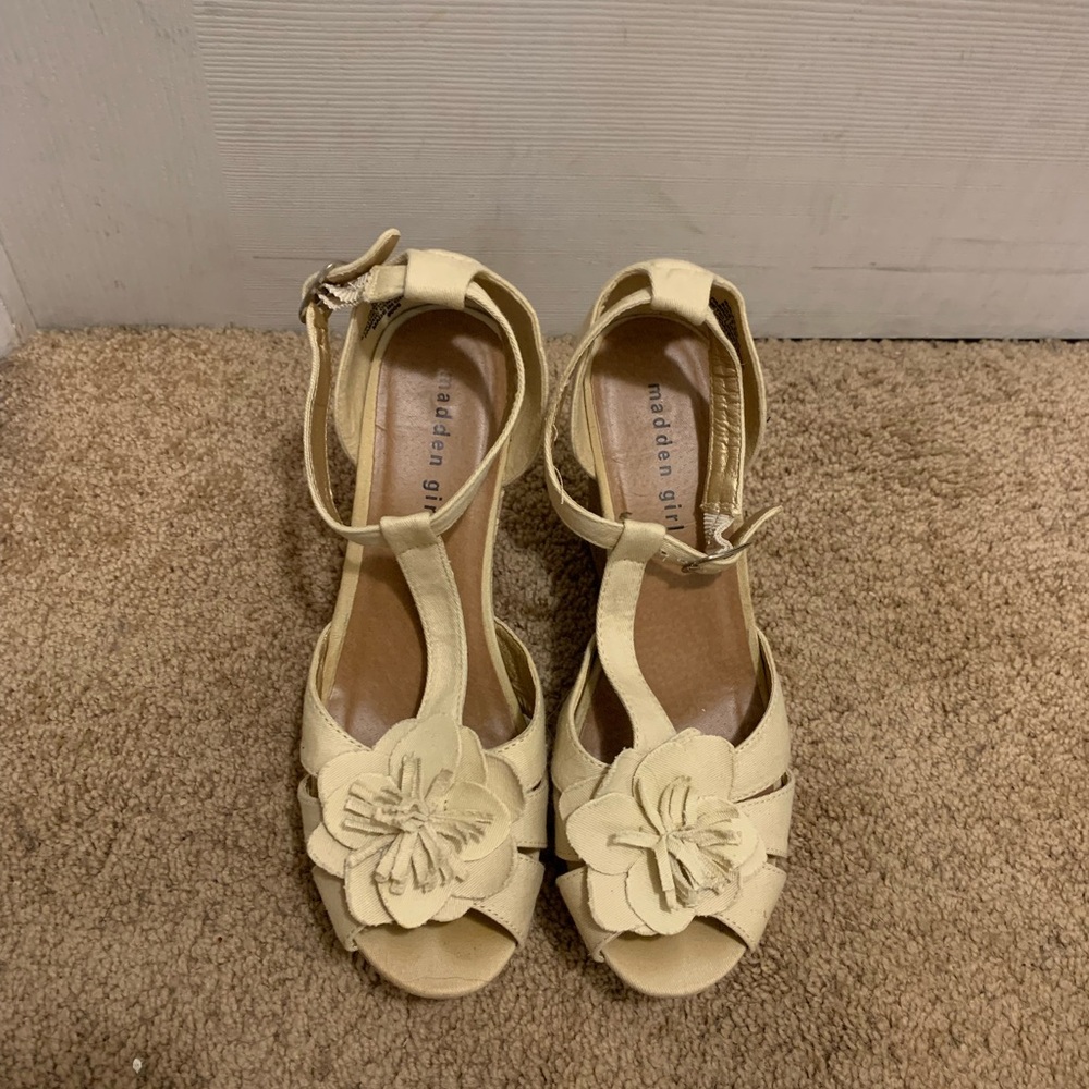 Madden Girl Tan Wedges size 8.5